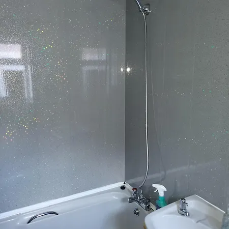 Ad Letting * Middlesbrough